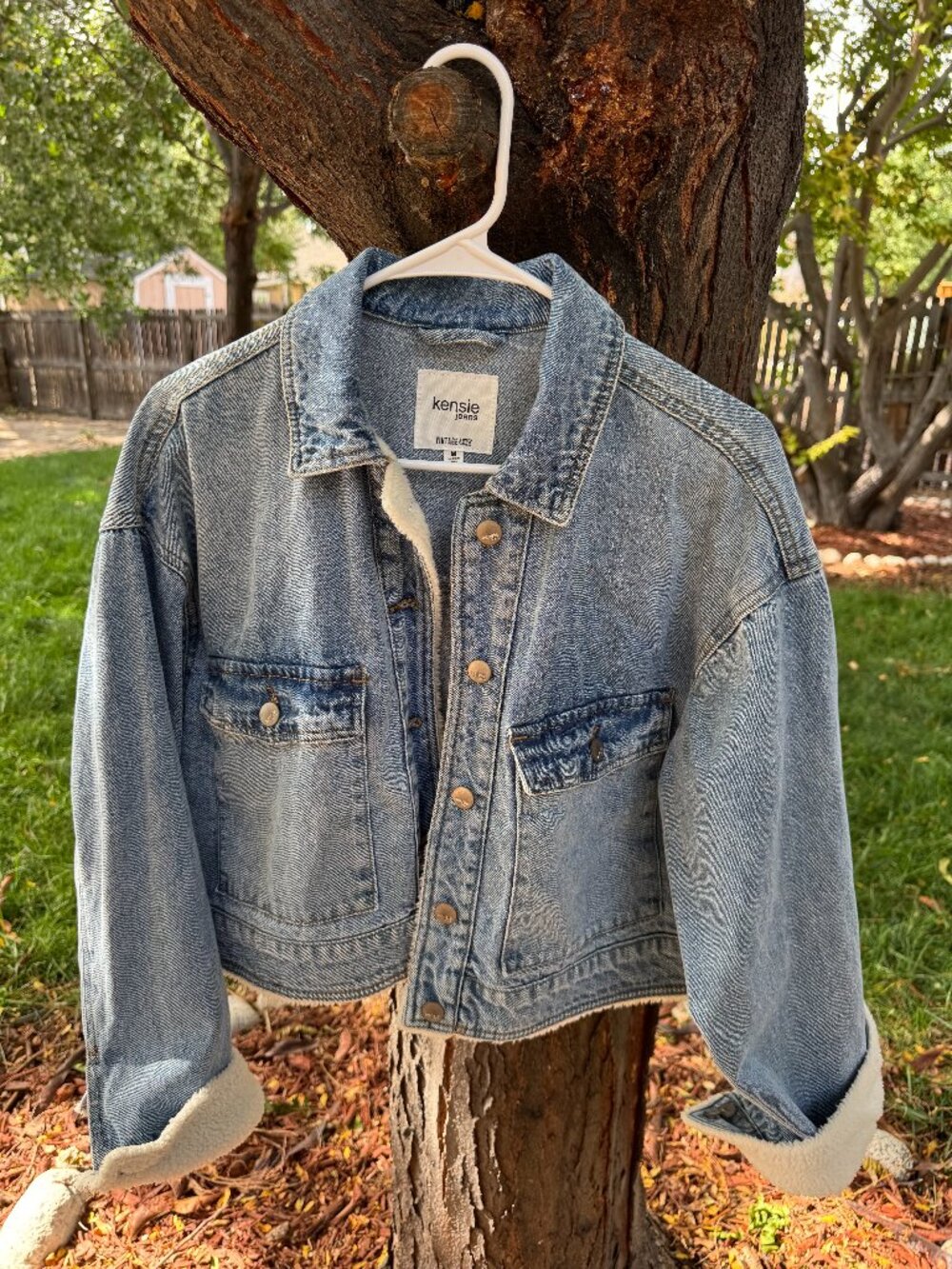 Like New! Kensie Jeans "Vintage Luxe" Cropped Denim Jacket with Faux Sherpa Trim